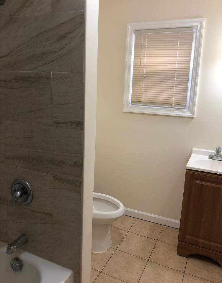 Large And Private 3 Bedroom And 1 Bathroom Apartment Near Newark International Airport Ewr And New York City Экстерьер фото